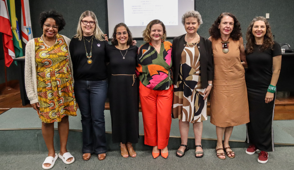 INCT Caleidoscópio participa da Conferência sobre mulheres e meninas na Ciência, em Florianópolis