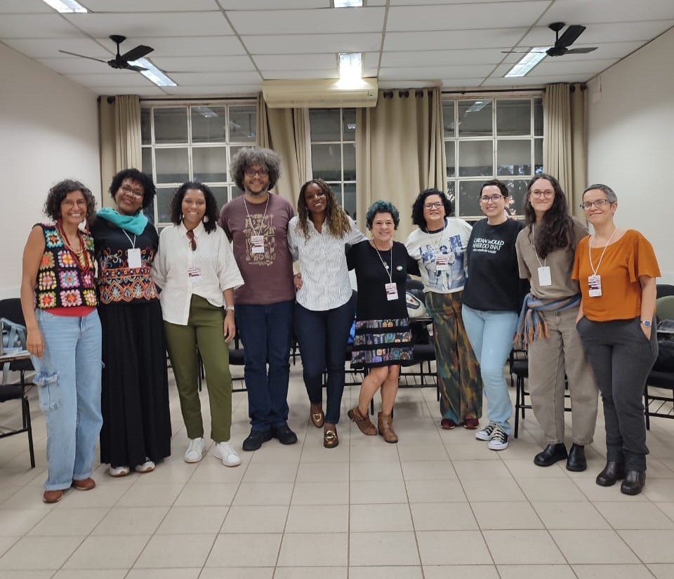 GT TER - Tecnologias de Enfrentamento a Racismos na Escola e na Universidade. Pesquisadoras Jacqueline Fiuza da Silva Regis (INCT Caleidoscópio/CNPq) e Joana Plaza Pinto (UFG)