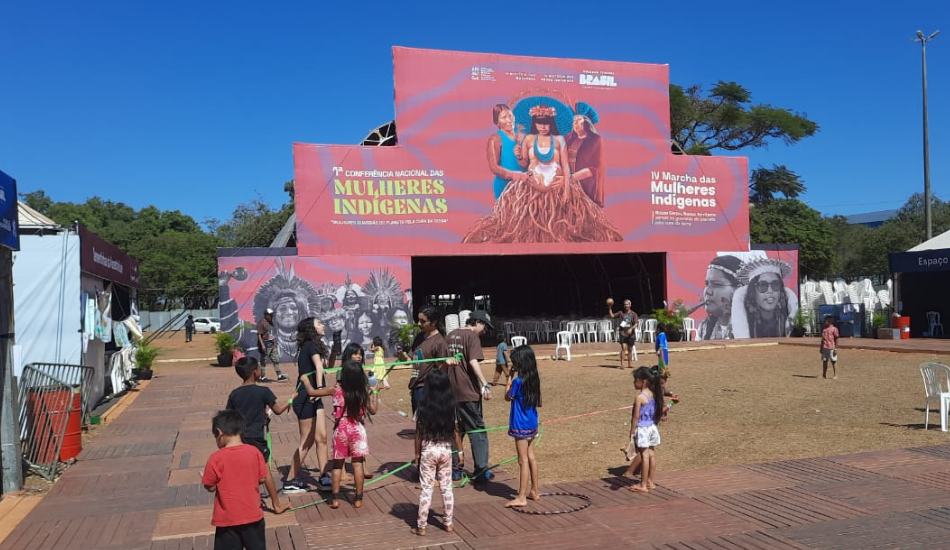 “Sementinhas da Ancestralidade”: rede Arandu participa da IV Marcha das Mulheres Indígenas e da 1ª Conferência Nacional de Mulheres Indígenas